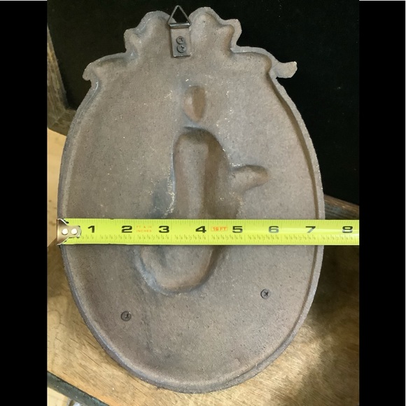 Cast Iron 2 Hook Wall Plaque-European Lady #2 - Picture 7 of 12